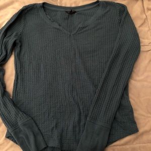 Long sleeve Aeropostale shirt !! 😇